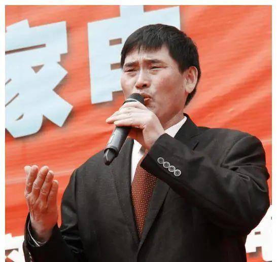 大衣哥早期婚礼视频，时光里的温馨记忆