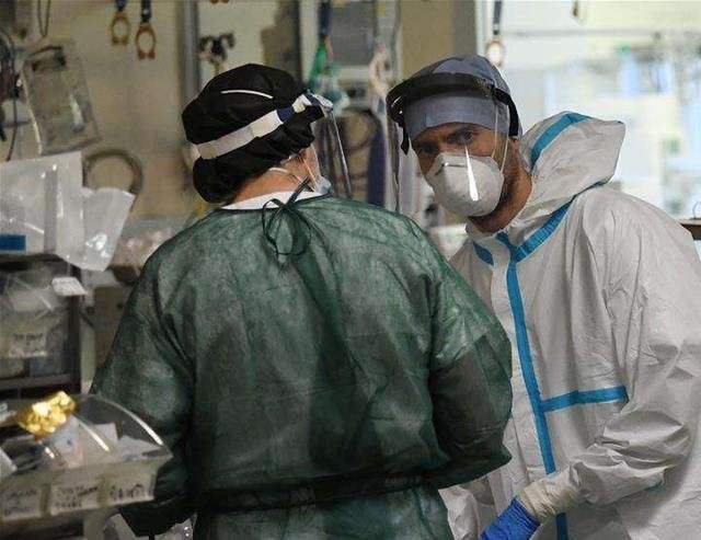 美国新冠疫情起源与意大利的关联探究，疫情起源探究与关联性分析