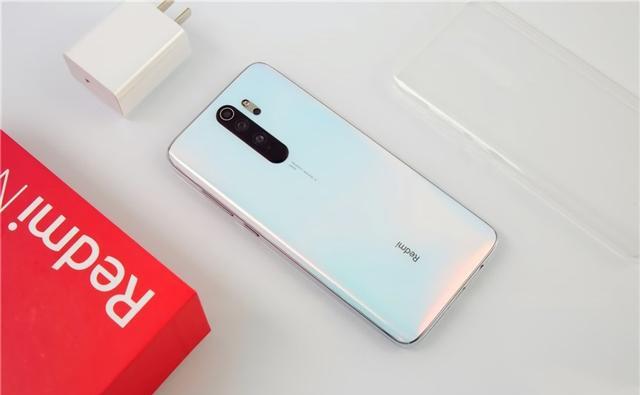 小米红米手机起源与早期产品的影响力