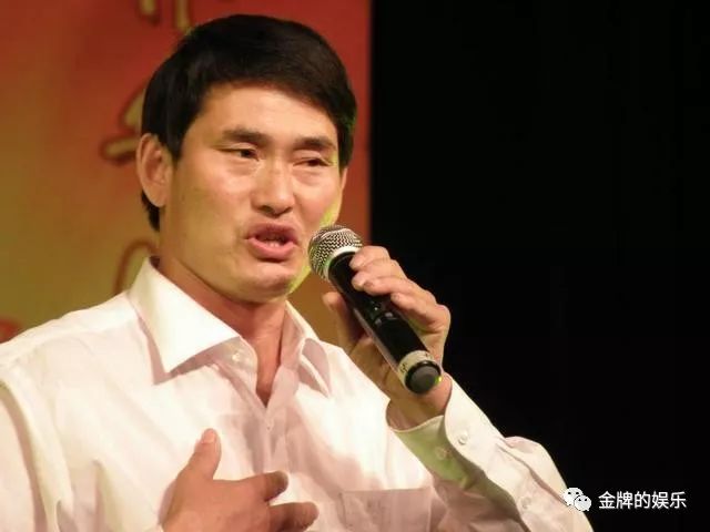 大衣哥朱之文的早期演出之路